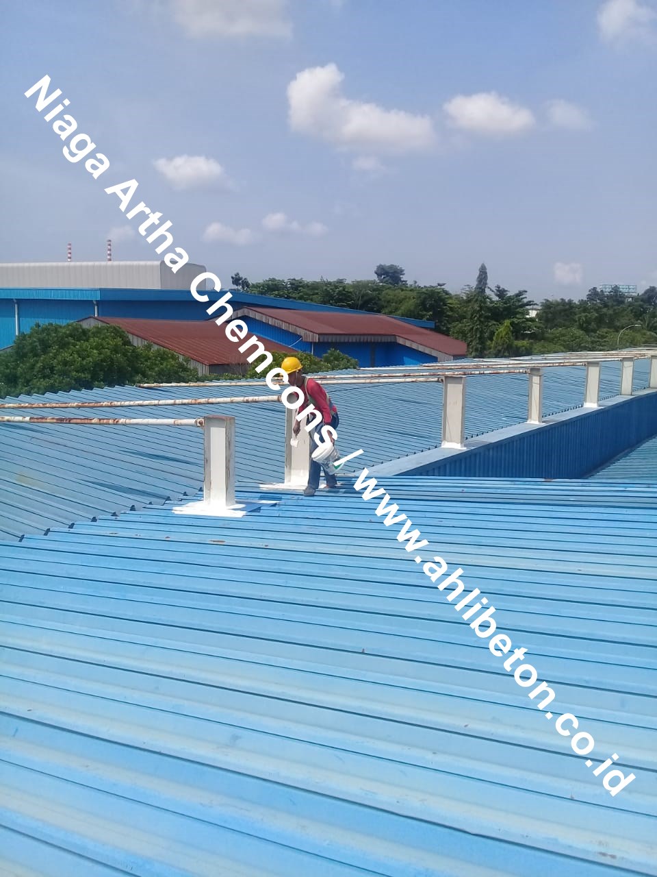 waterproofing pada atap spandek