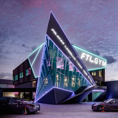 Proyek Perbaikan dan Pengecatan Atap Spandek PT Niaga Artha Chemcons di FTL Gym