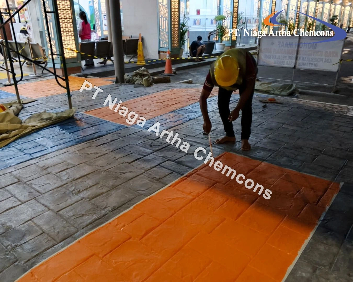 Proyek Stamped Concrete PT Niaga Artha Chemcons di Stasiun Kereta Api