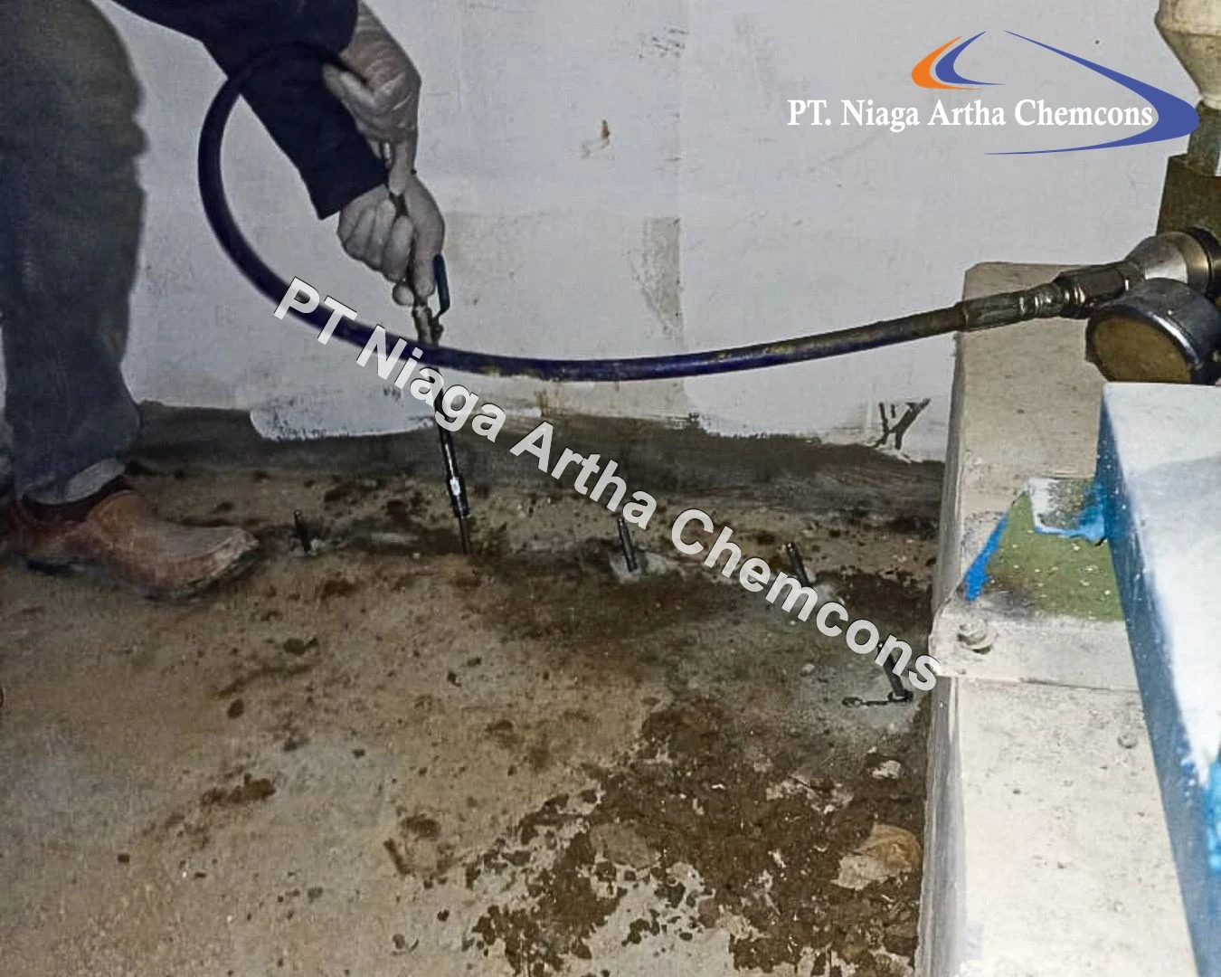 Proyek Injeksi Polyurethne PT Niaga Artha Chemcons 