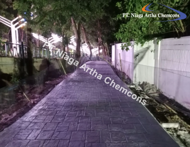 Concrete Stamp Lantai Beton Motif untuk Area Pedestrian